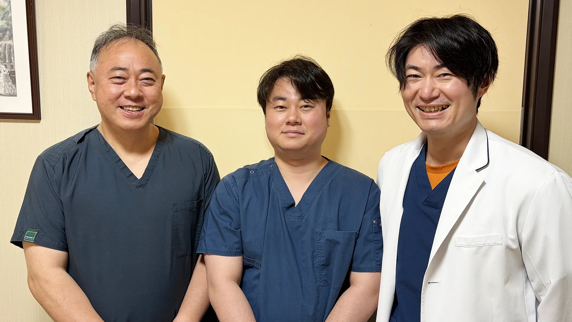 右から広瀬内科クリニック院長、茂木祐人（非常勤）